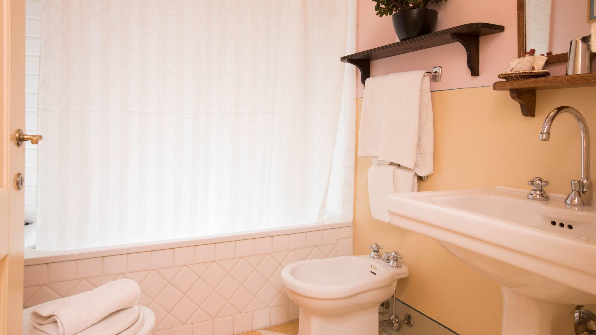 Residenza Johanna I Acomodação com café da manhã  3*